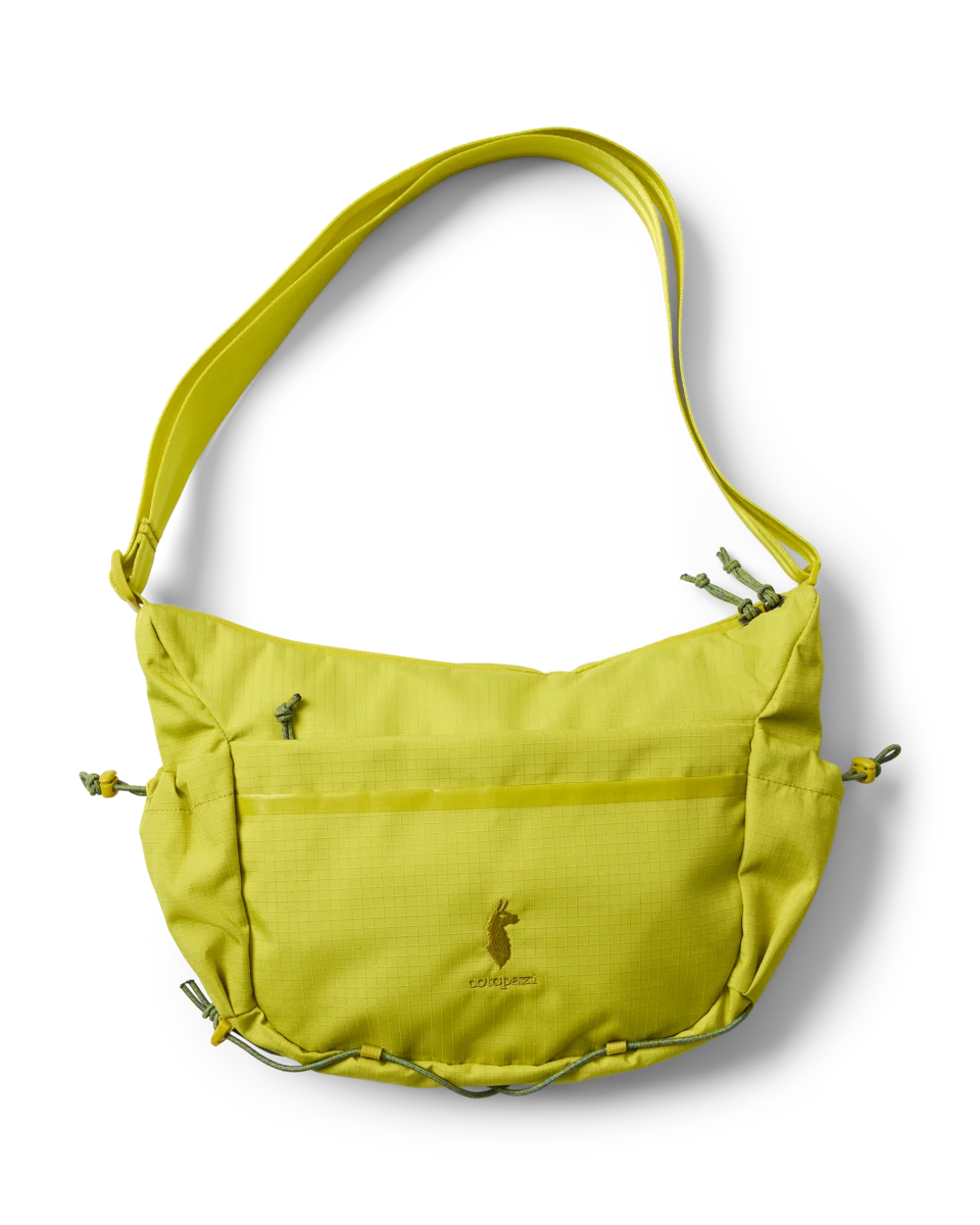 Viaje 9L Shoulder Bag